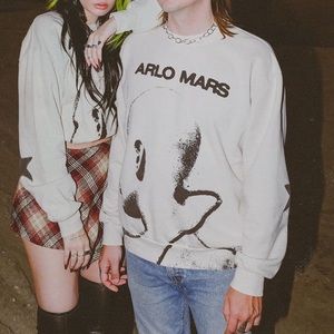 Discontinued ARLO MARS untethered crewneck